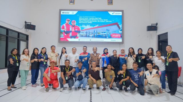 Pertamina Patra Niaga Sulawesi Latih Petugas SPBU Bahasa Isyarat, Wujudkan Layanan Publik Inklusif bagi Konsumen Tuli